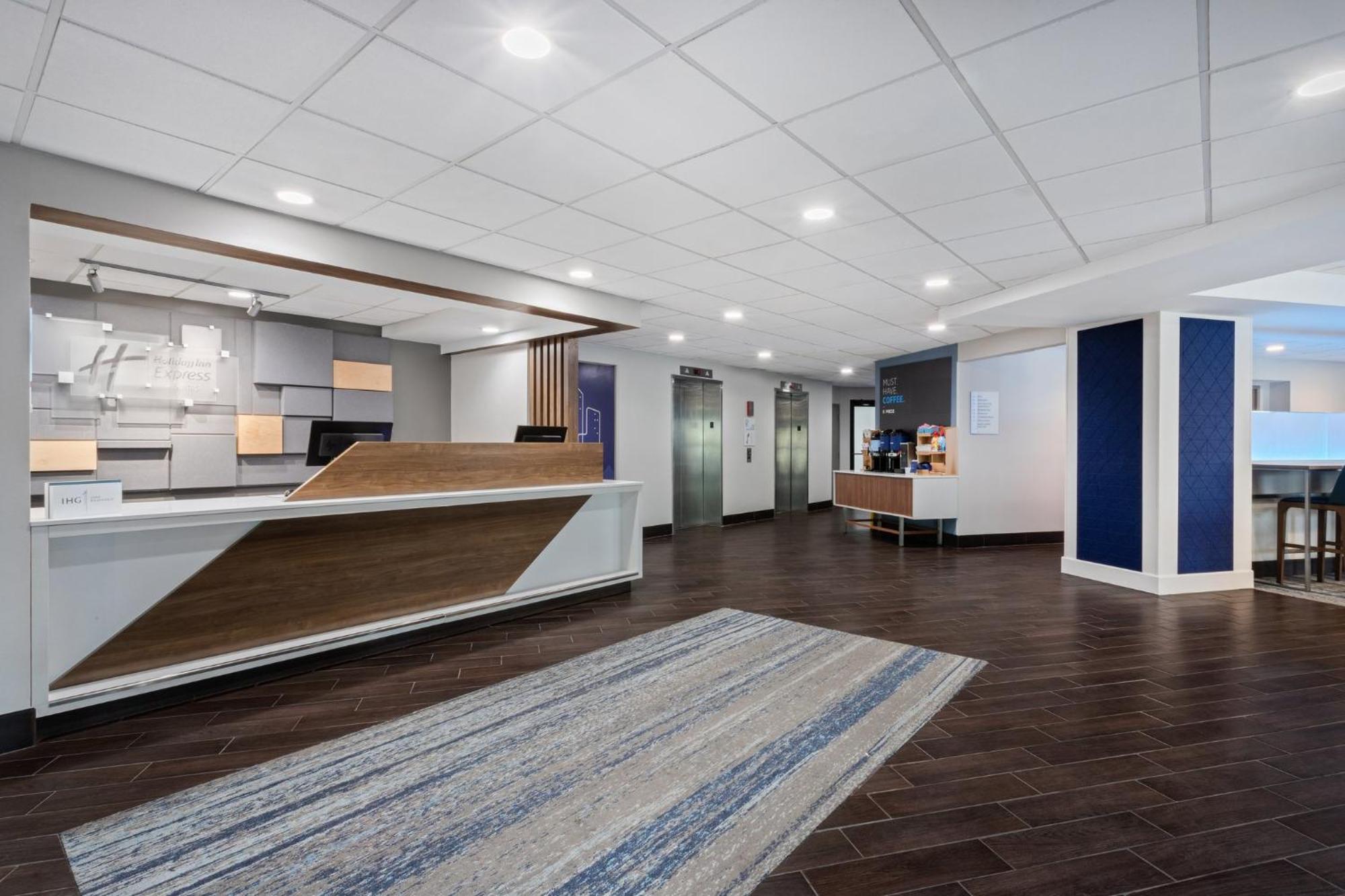 Holiday Inn Express & Suites Cincinnati Riverfront By Ihg Covington Exterior foto